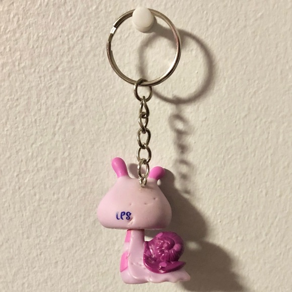 Littlest Pet Shop Purple Snail Keychain - Picture 3 of 4